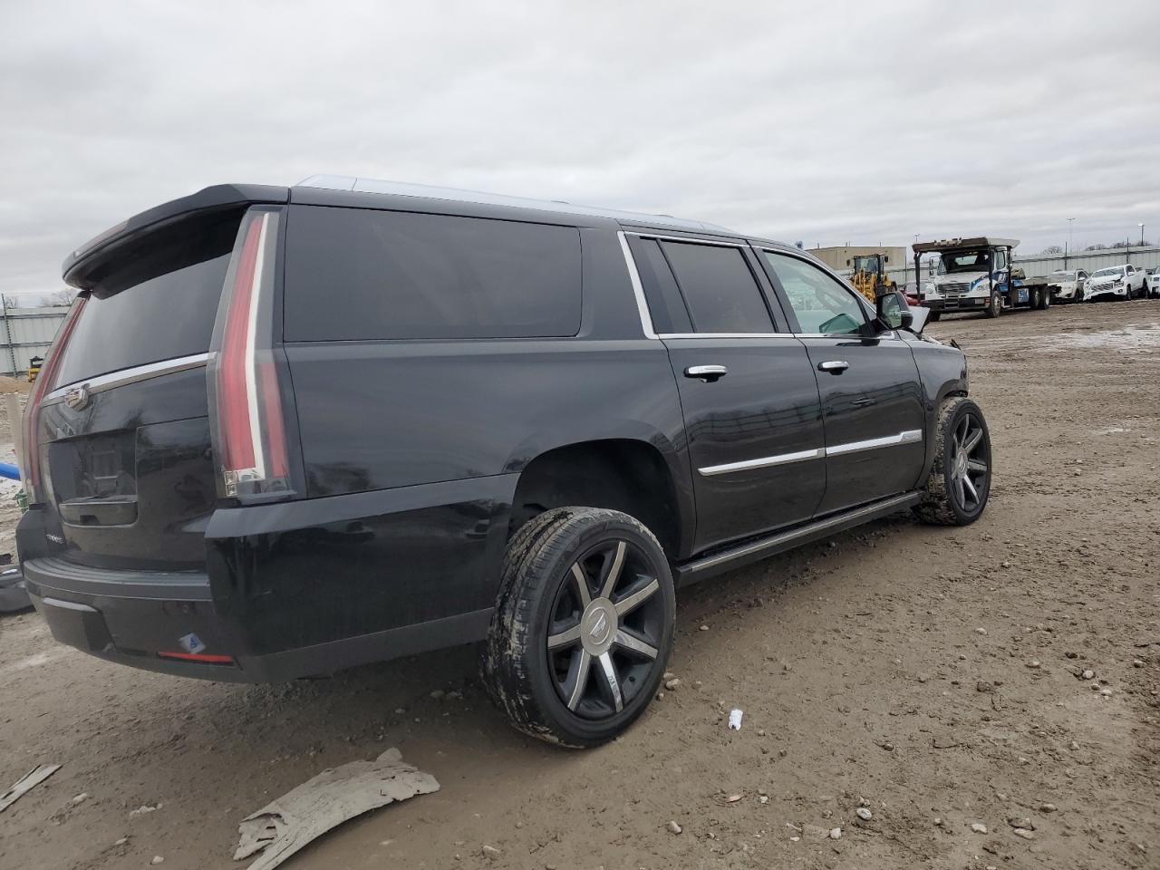 Lot #2994223309 2016 CADILLAC ESCALADE E