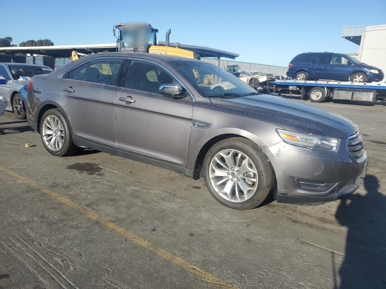 Lot #2986469256 2013 FORD TAURUS LIM