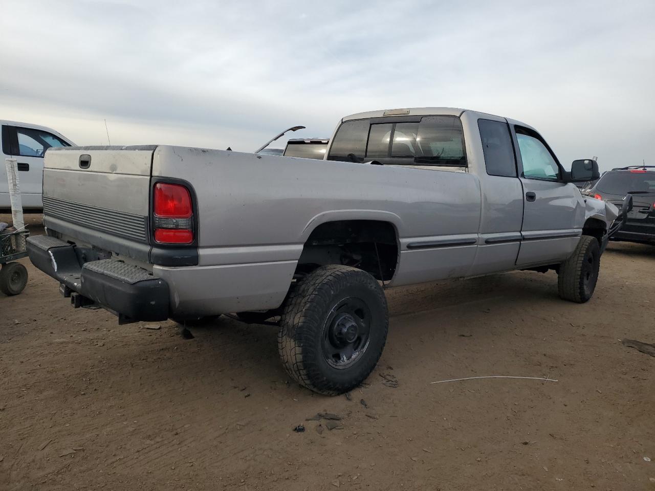 Lot #3033491094 1998 DODGE RAM 2500