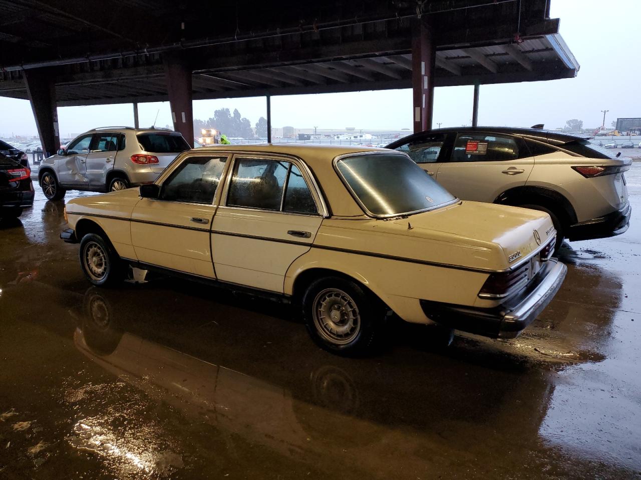 Lot #3004670358 1983 MERCEDES-BENZ 300 DT