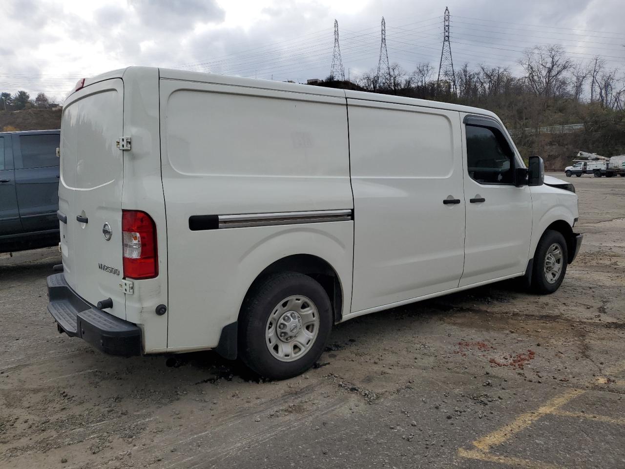 Lot #3024950401 2019 NISSAN NV 2500 S