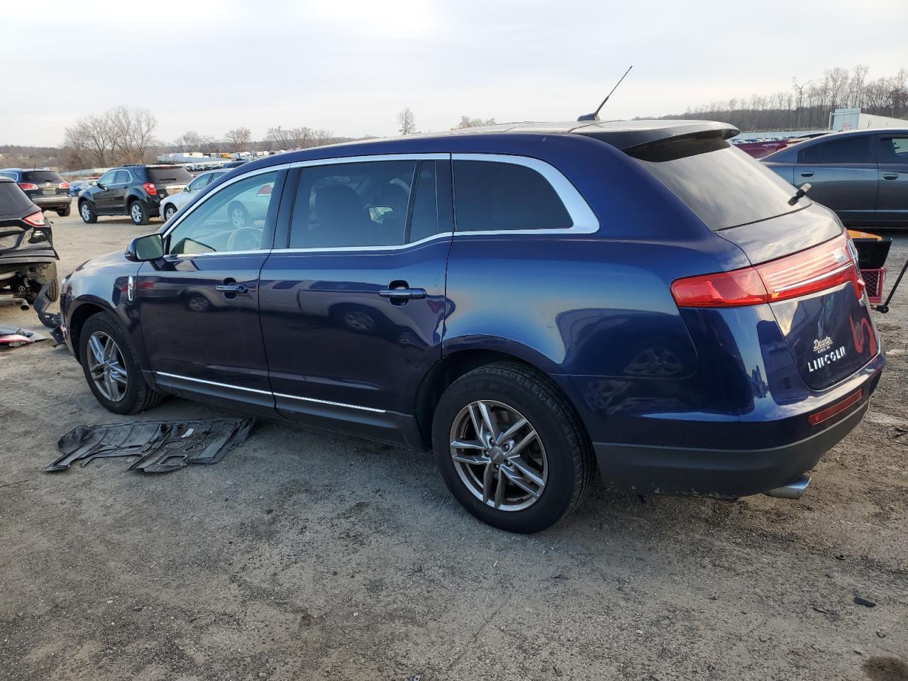 Lot #3042116189 2011 LINCOLN MKT