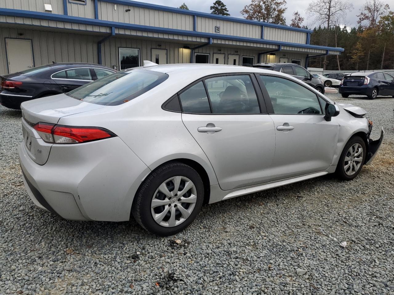 Lot #3026099107 2022 TOYOTA COROLLA LE