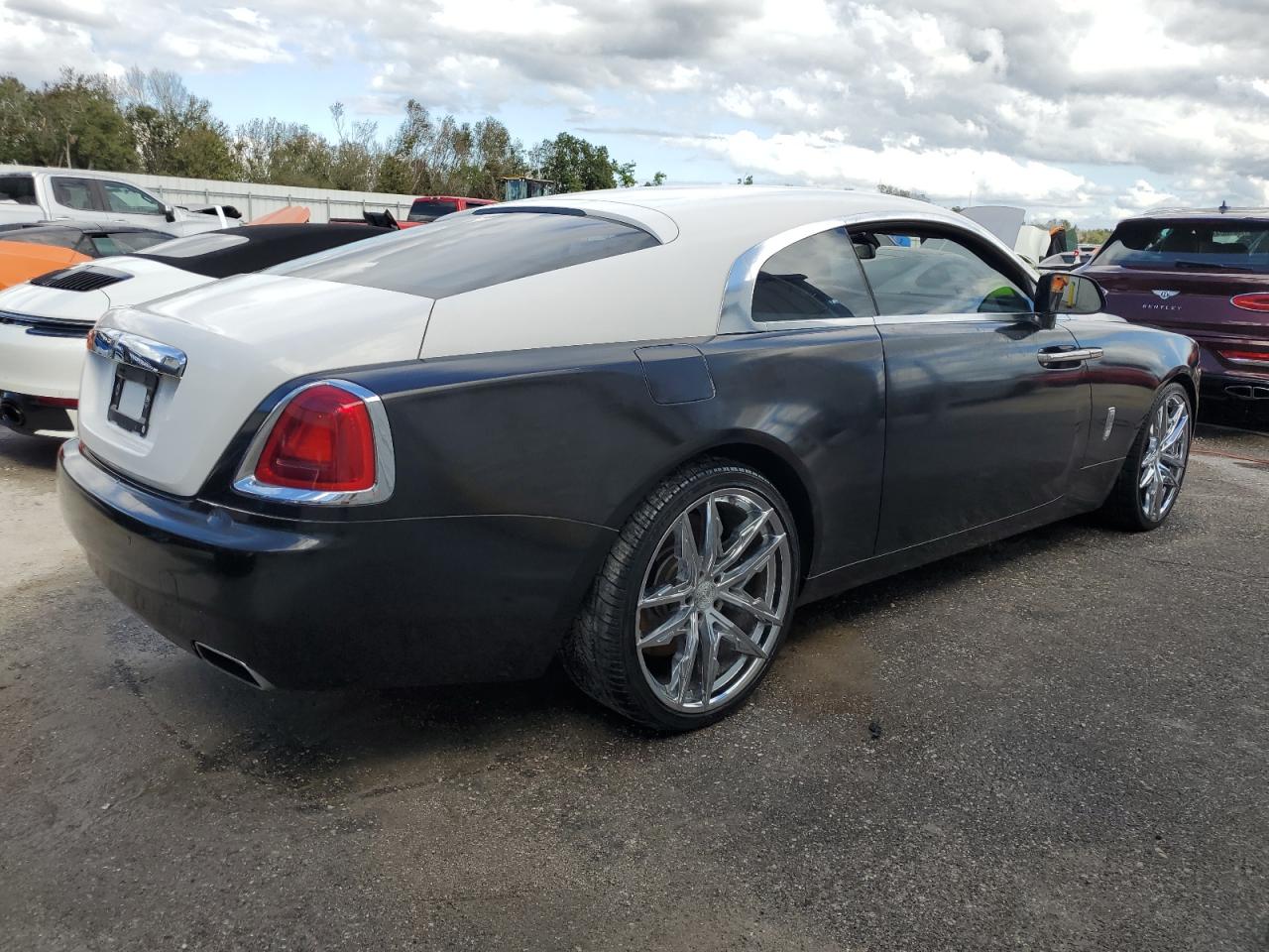 Lot #3024163940 2014 ROLLS-ROYCE WRAITH