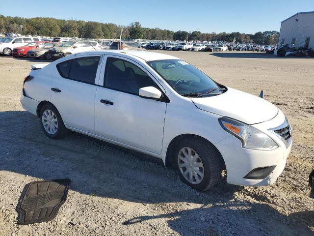 VIN 3N1CN7AP3JL806750 2018 NISSAN VERSA no.4