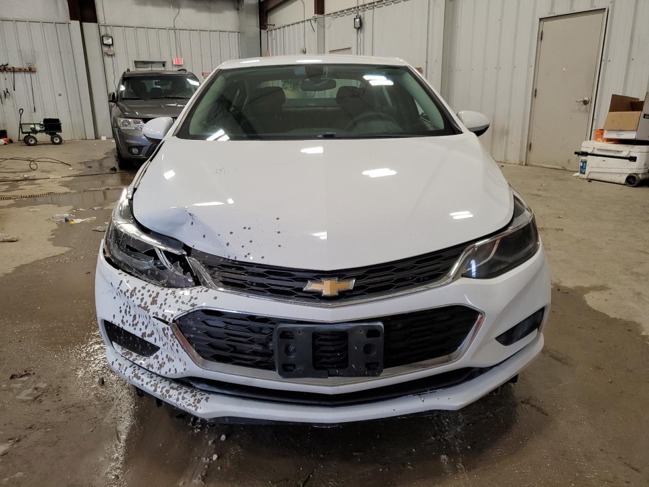 Lot #3026111128 2017 CHEVROLET CRUZE LT