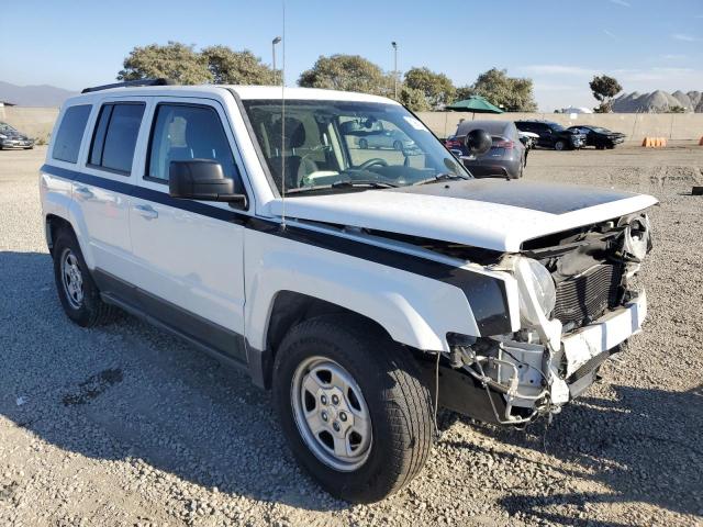 VIN 1C4NJPBBXED740259 2014 JEEP PATRIOT no.4