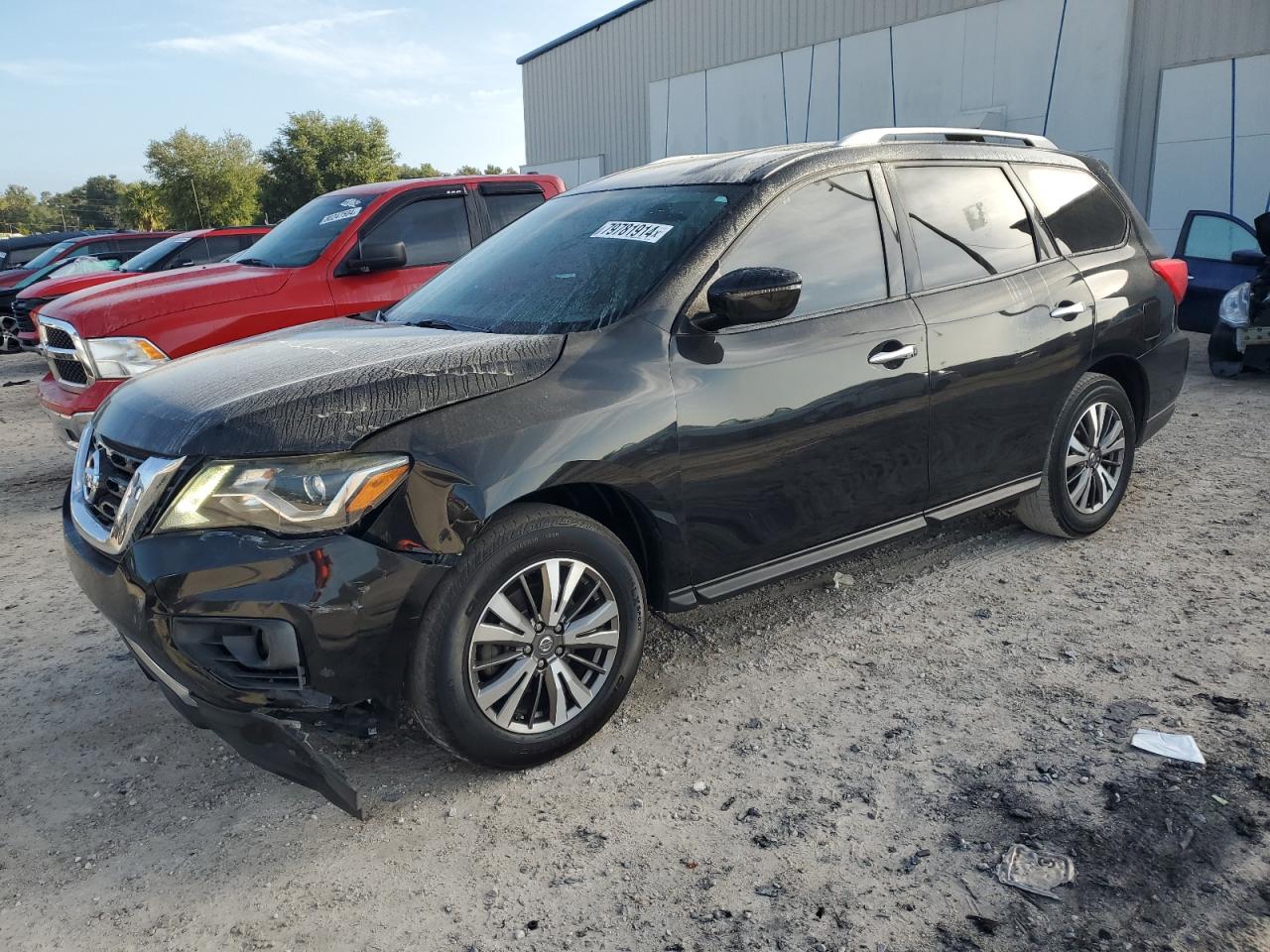 Lot #2974228358 2019 NISSAN PATHFINDER