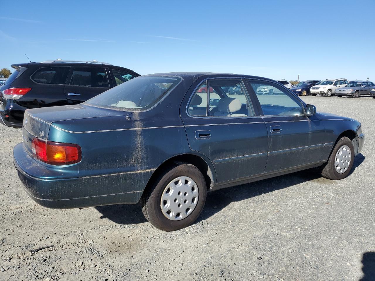 Lot #3028381827 1996 TOYOTA CAMRY DX