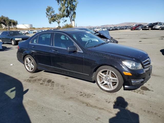 VIN WDDGF4HB7EA915350 2014 Mercedes-Benz C-Class, 250 no.4