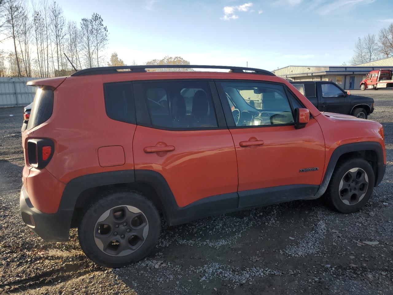 Lot #3021031275 2015 JEEP RENEGADE L