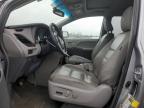 TOYOTA SIENNA XLE снимка