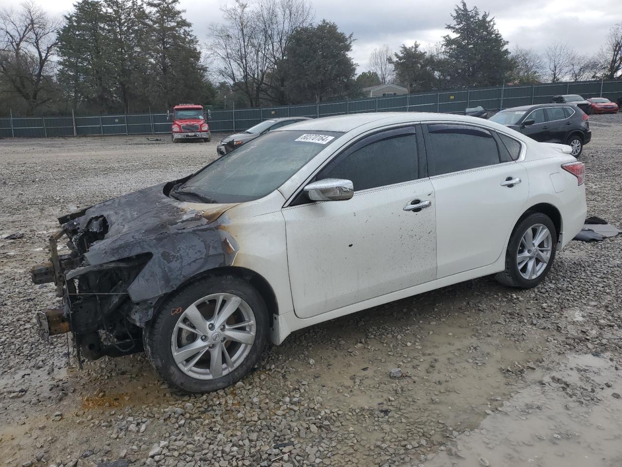  Salvage Nissan Altima