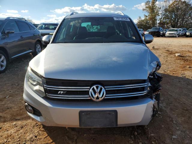 2017 VOLKSWAGEN TIGUAN HIG WVGLV7AX4HK006852