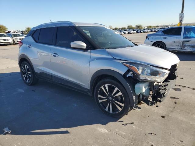 VIN 3N1CP5CU7KL550762 2019 NISSAN KICKS no.4