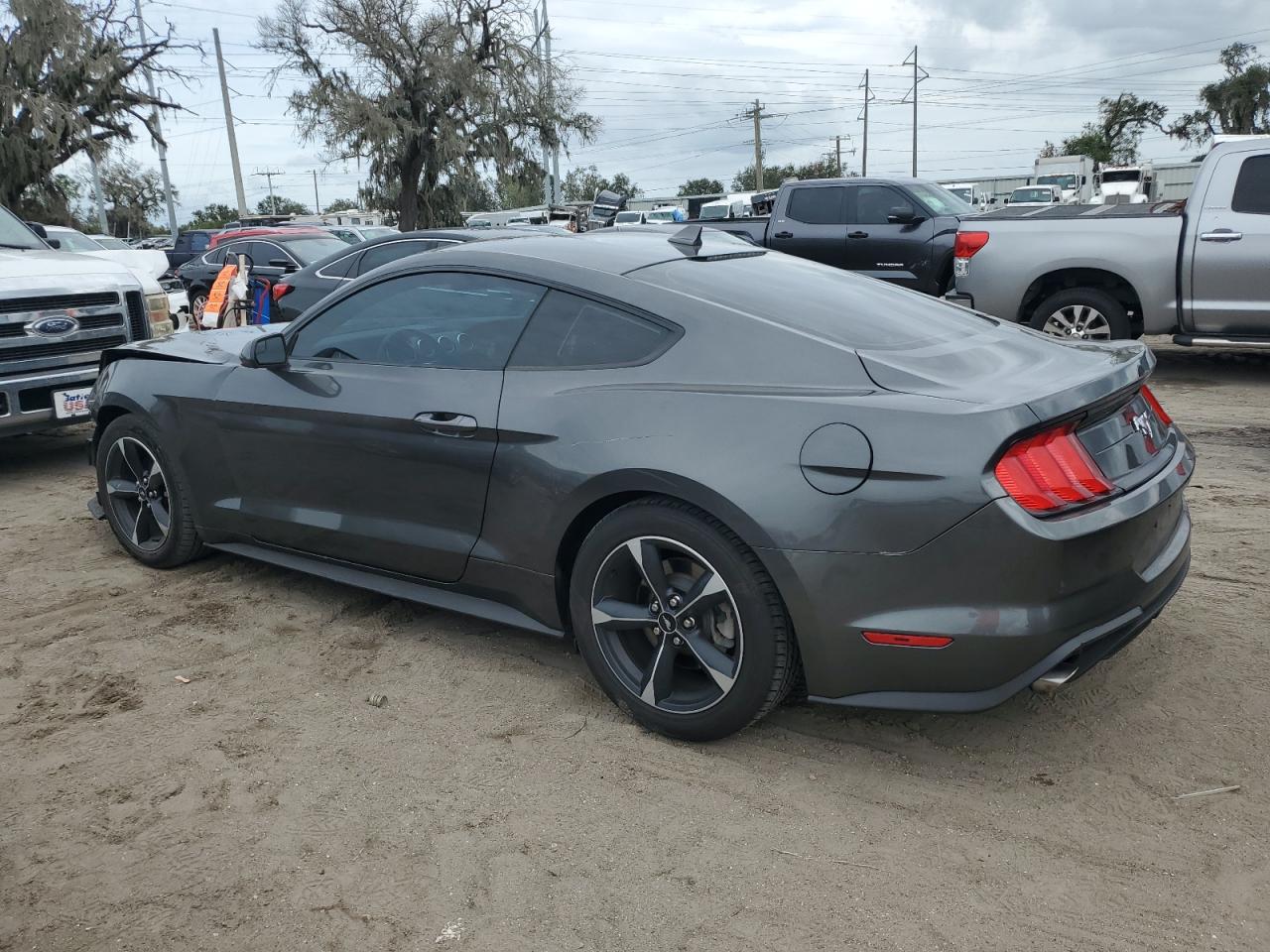 Lot #2989158018 2020 FORD MUSTANG