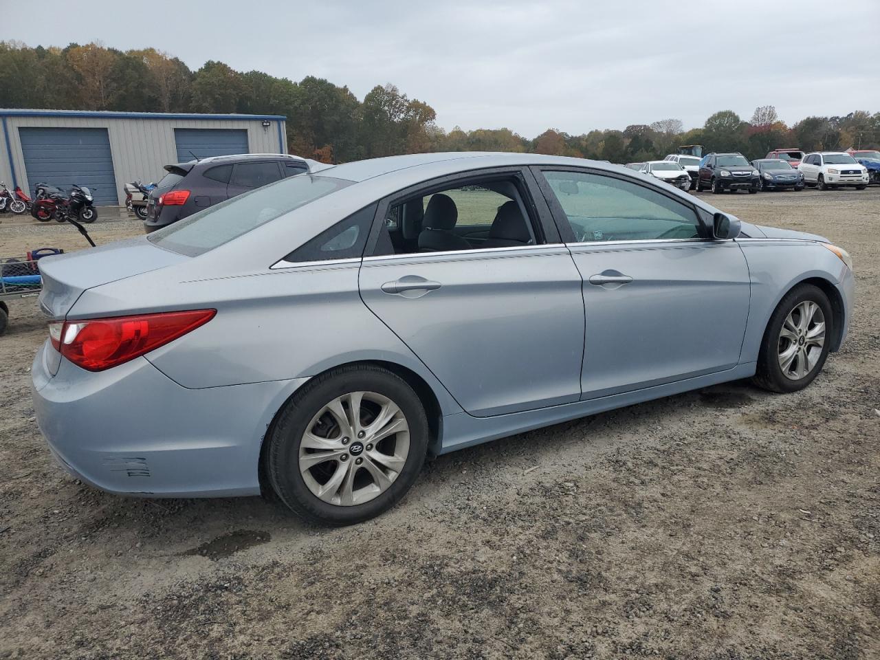 Lot #2955156804 2011 HYUNDAI SONATA GLS