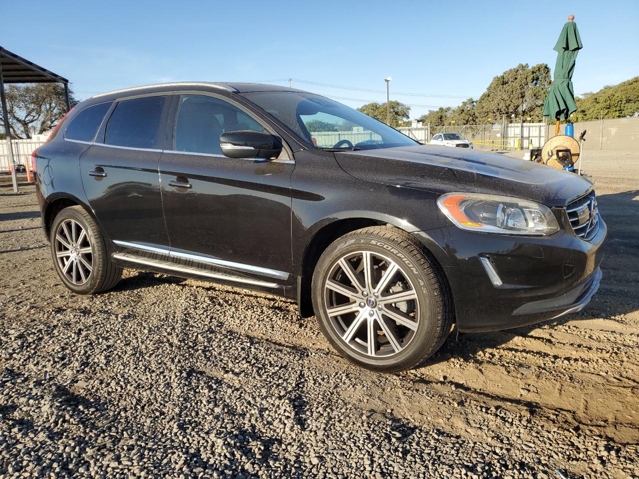 Lot #2994332085 2016 VOLVO XC60 T6 PL