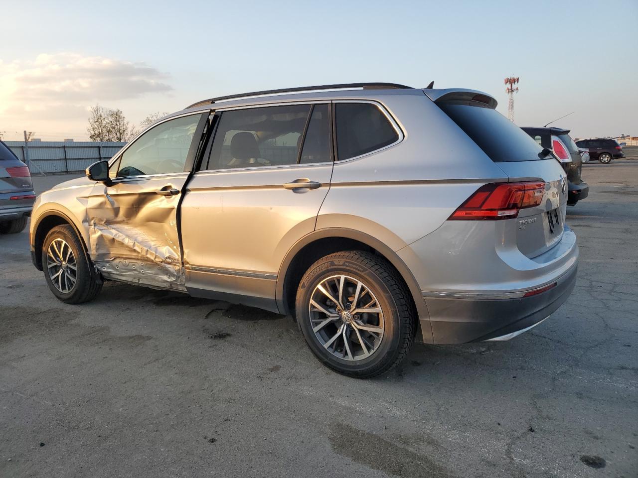 Lot #2979508646 2020 VOLKSWAGEN TIGUAN SE