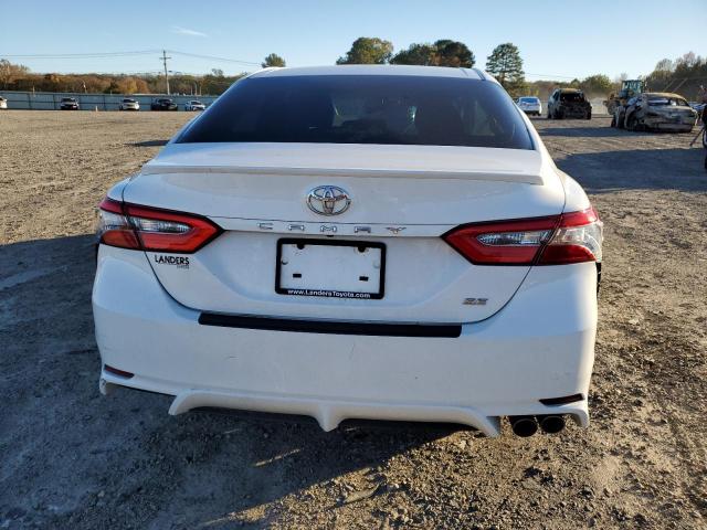 2018 TOYOTA CAMRY L - 4T1B11HK2JU611901