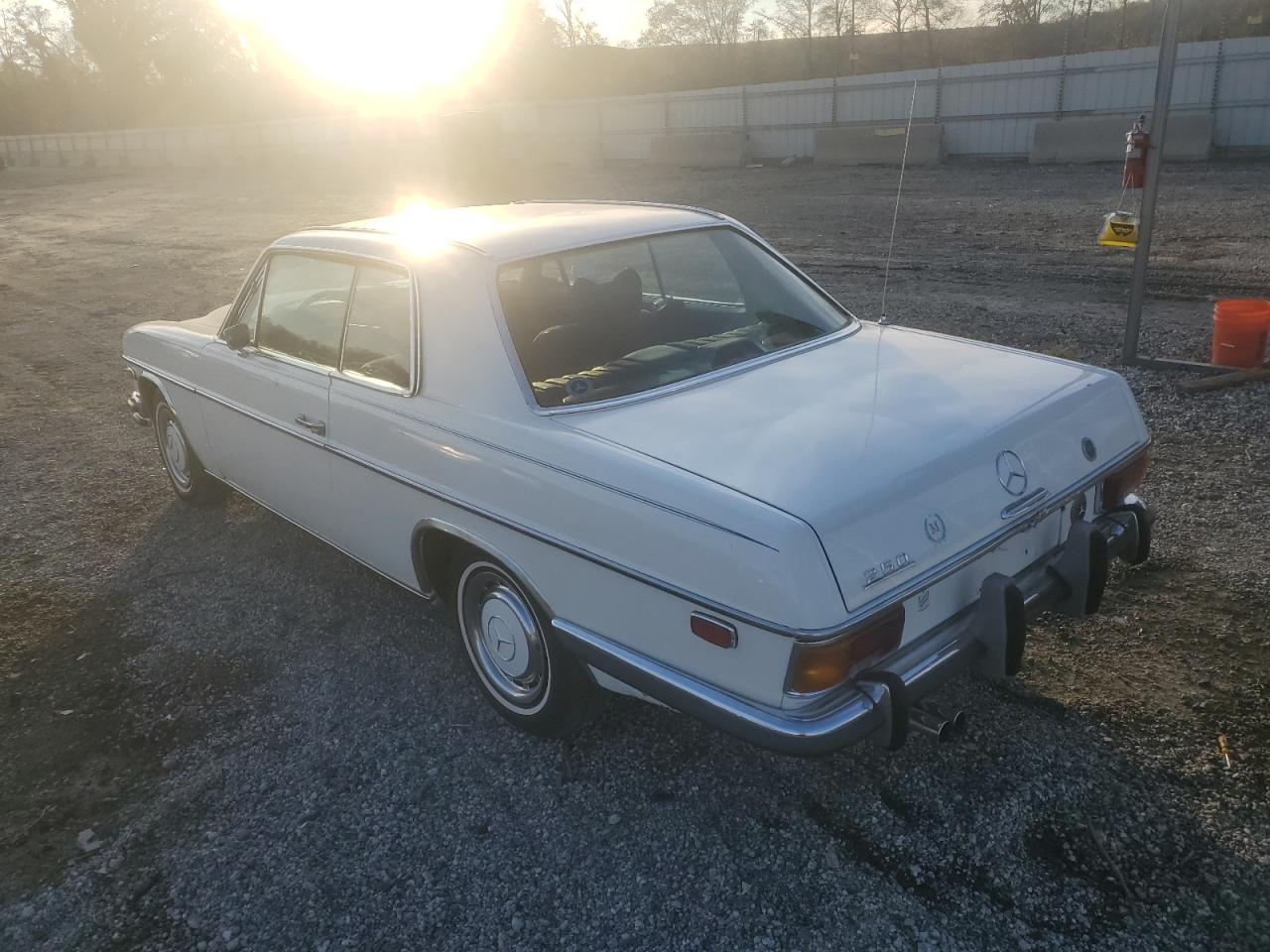 Lot #2988844689 1971 MERCEDES-BENZ 2 DOOR SED