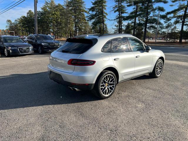 VIN WP1AB2A57JLB32997 2018 PORSCHE MACAN no.4