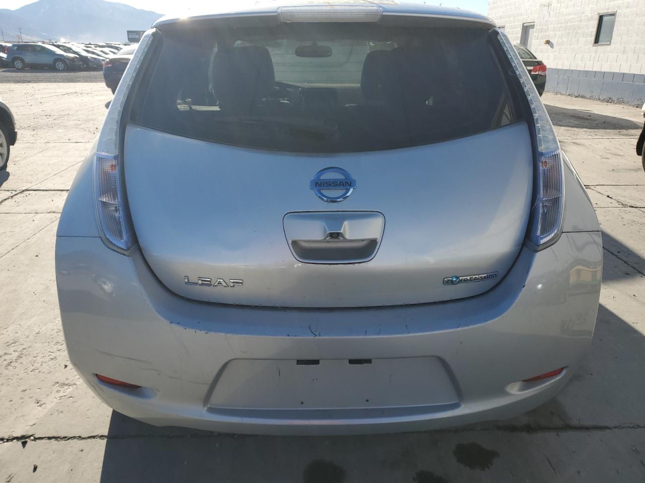 Lot #2969810277 2012 NISSAN LEAF SV