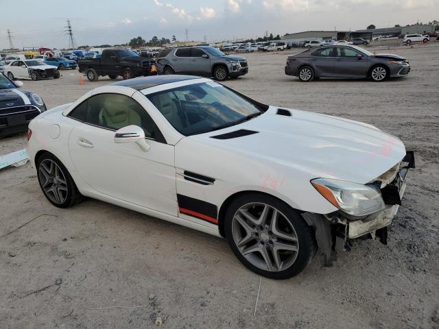 VIN WDDPK4HA4DF064757 2013 MERCEDES-BENZ SLK-CLASS no.4