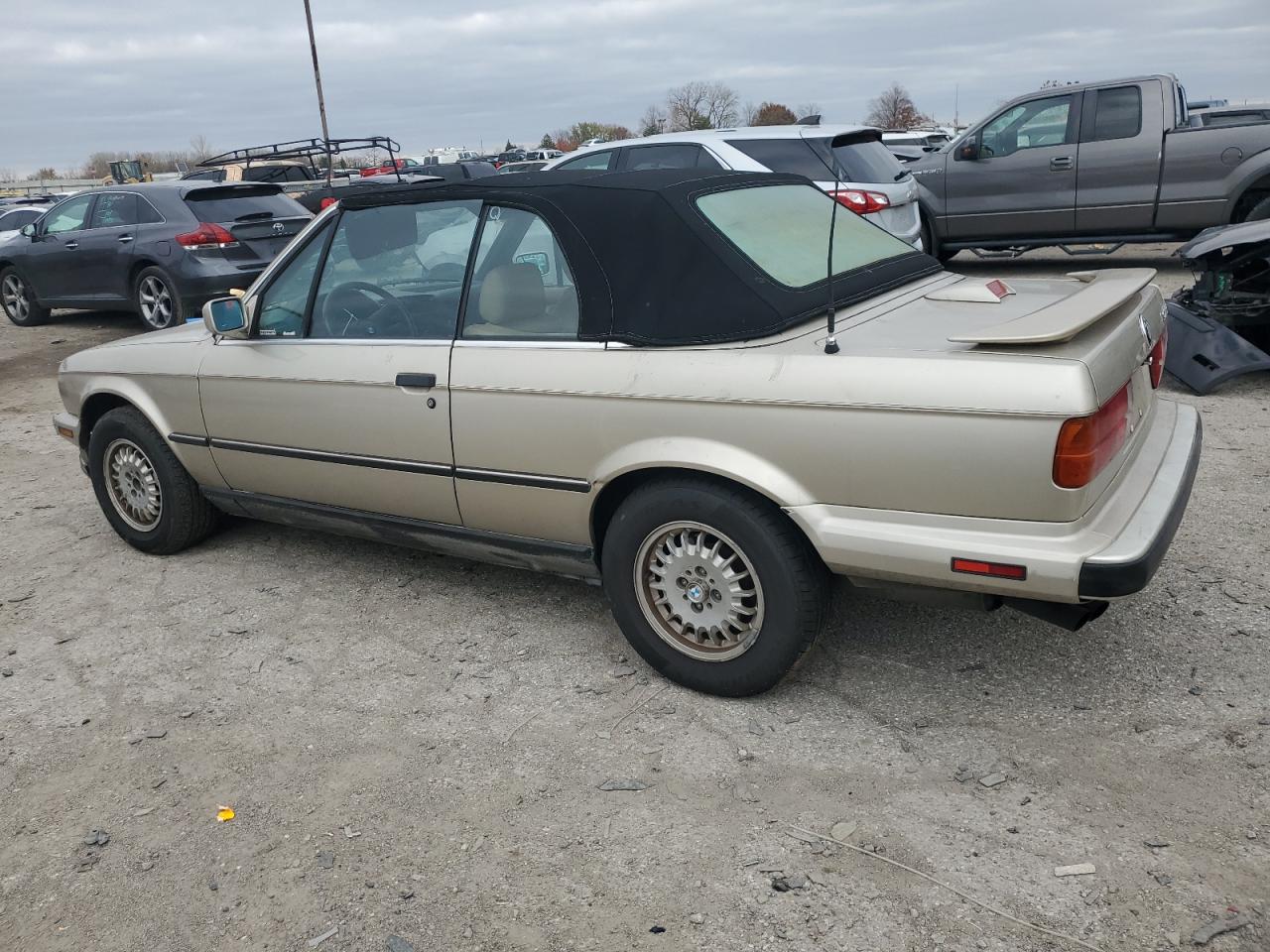 Lot #2974519430 1988 BMW 325 I AUTO