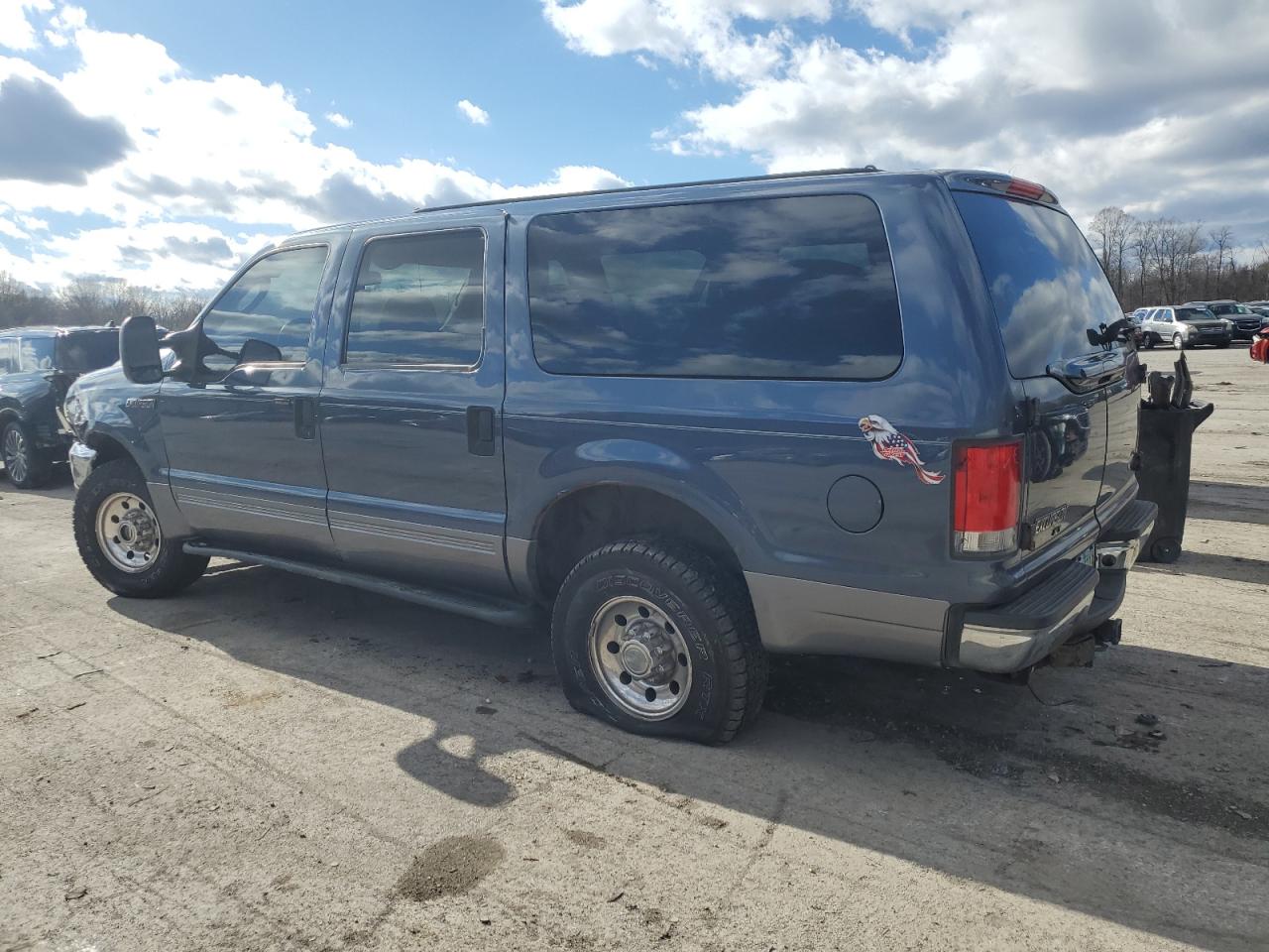 Lot #3004120128 2003 FORD EXCURSION