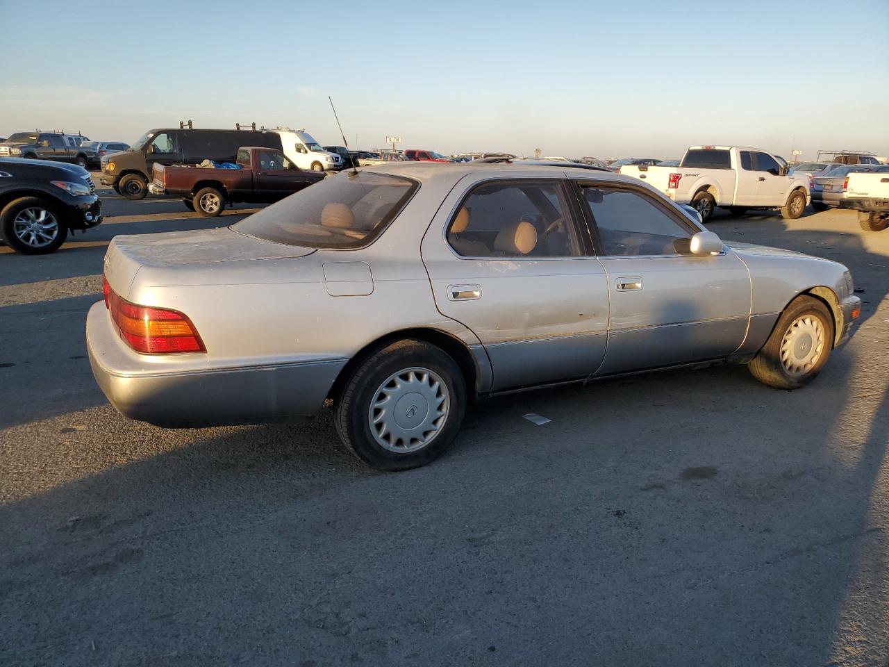 Lot #3028326797 1991 LEXUS LS 400