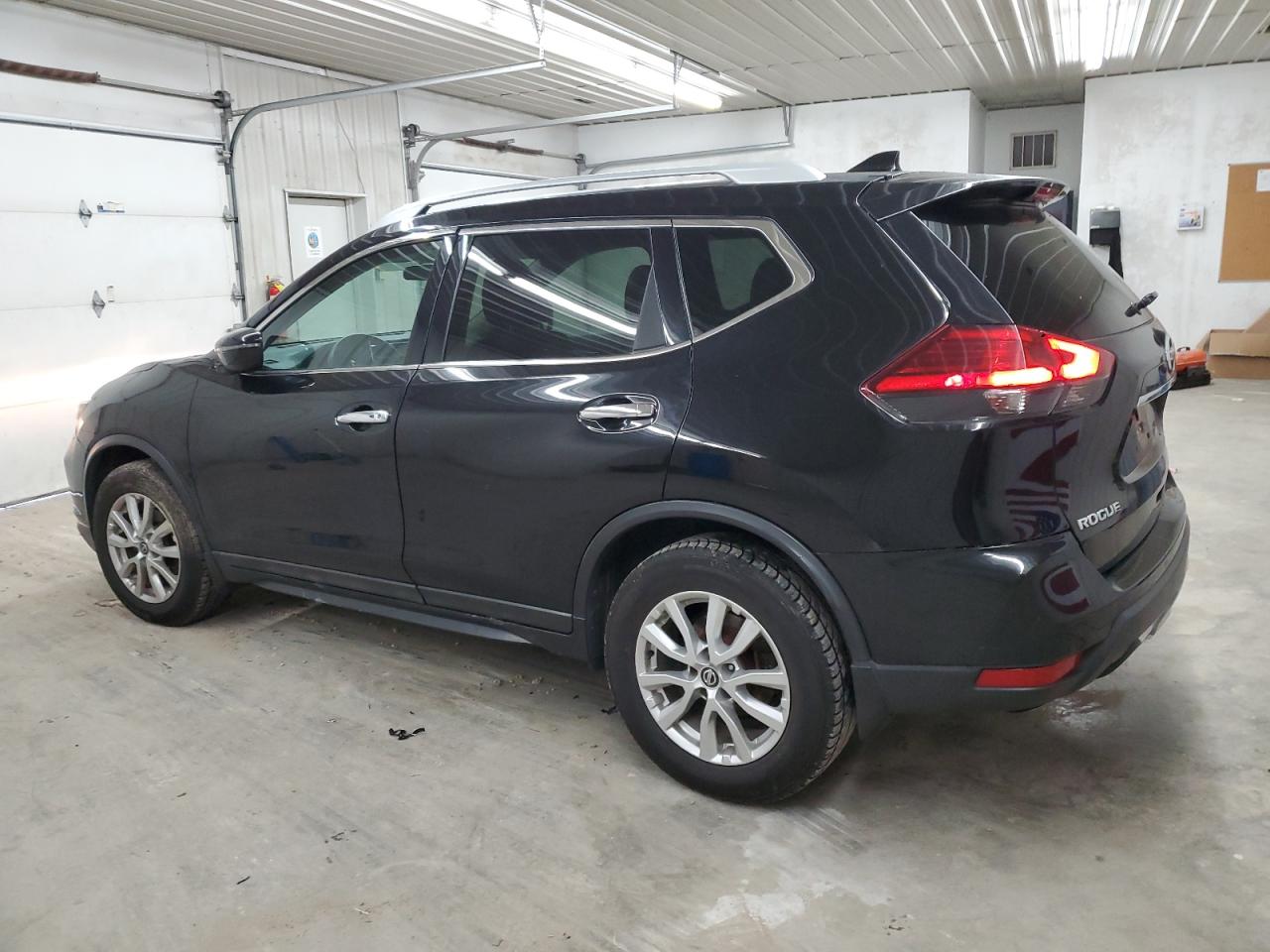 Lot #3037272486 2017 NISSAN ROGUE S