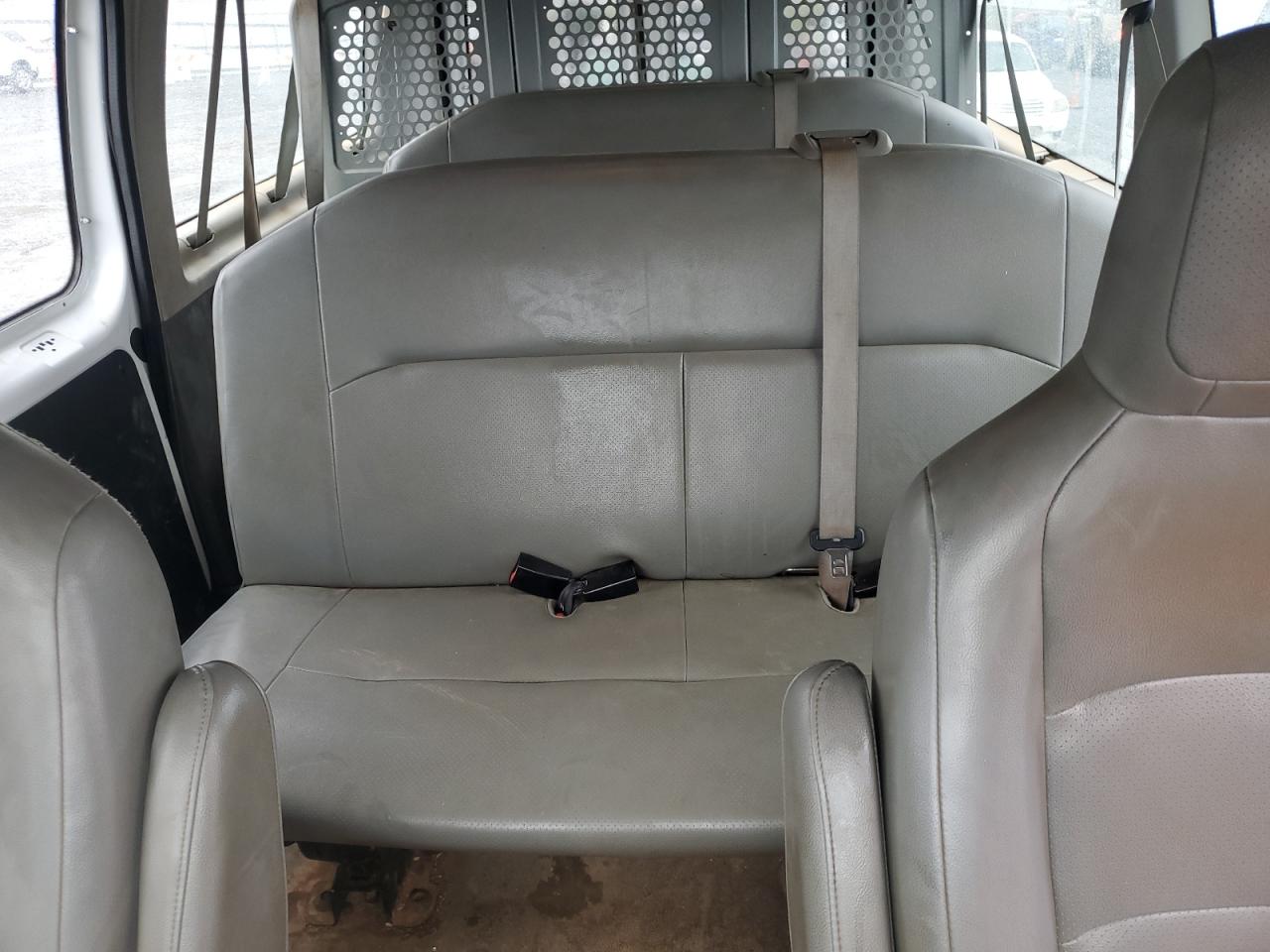 FORD ECONOLINE E350 SUPER DUTY WAGON