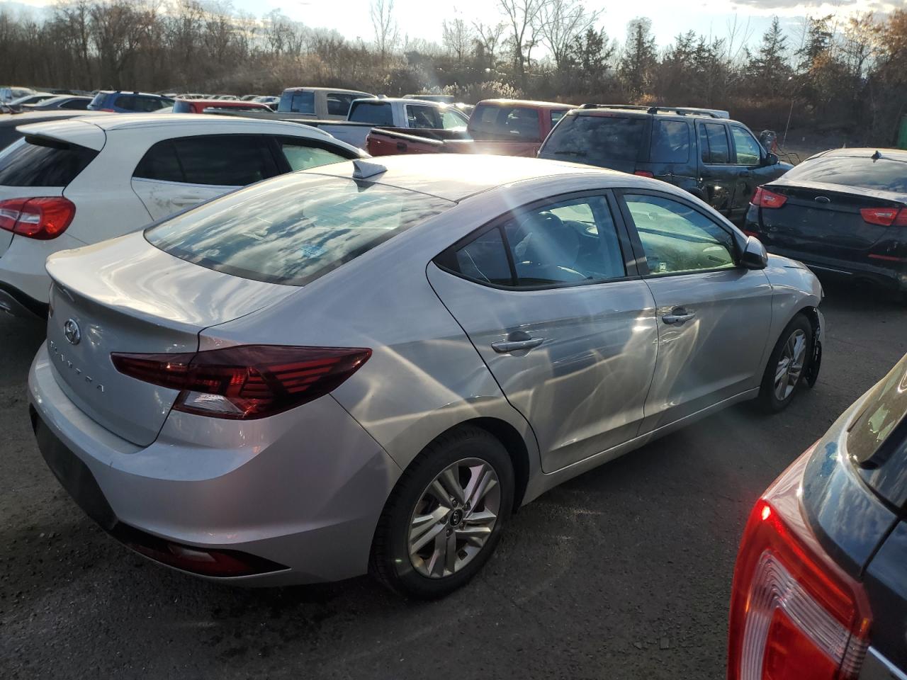 Lot #2991386885 2020 HYUNDAI ELANTRA SE