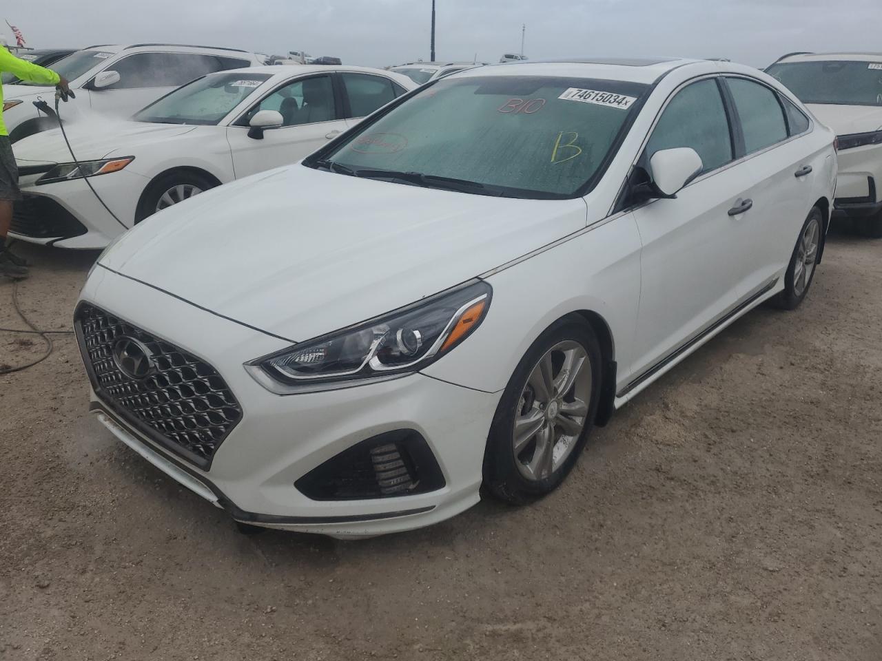 Lot #3050310908 2019 HYUNDAI SONATA LIM