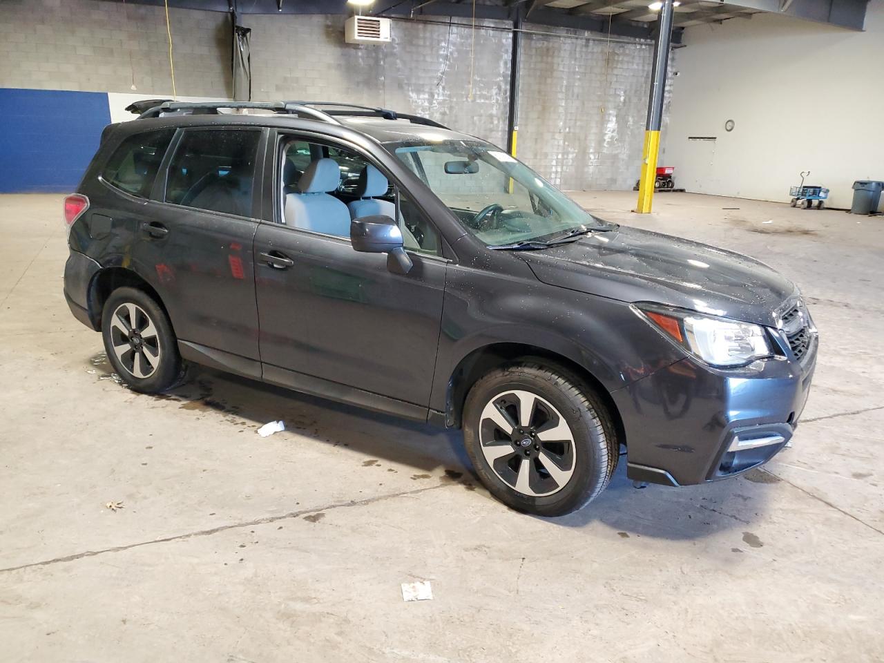 Lot #2987028793 2017 SUBARU FORESTER 2