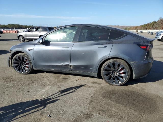 2022 TESLA MODEL Y - 7SAYGDEF5NF338301