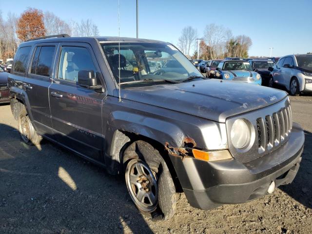 VIN 1C4NJRBB1DD245409 2013 Jeep Patriot, Sport no.4