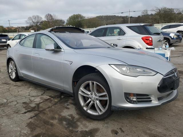 2015 TESLA MODEL S 85 5YJSA1H16FFP75910
