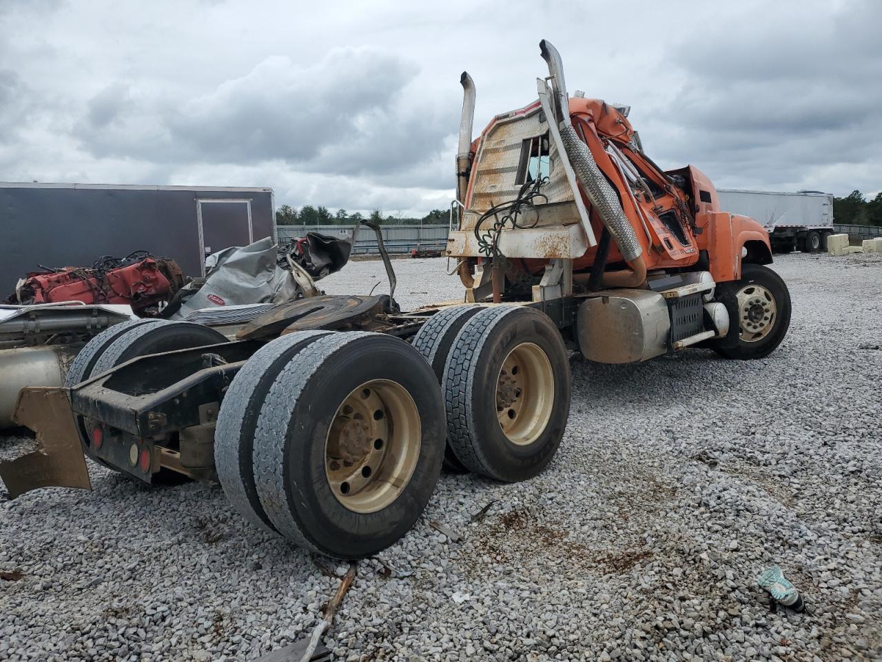 Lot #2994332043 2017 MACK 600 CHU600