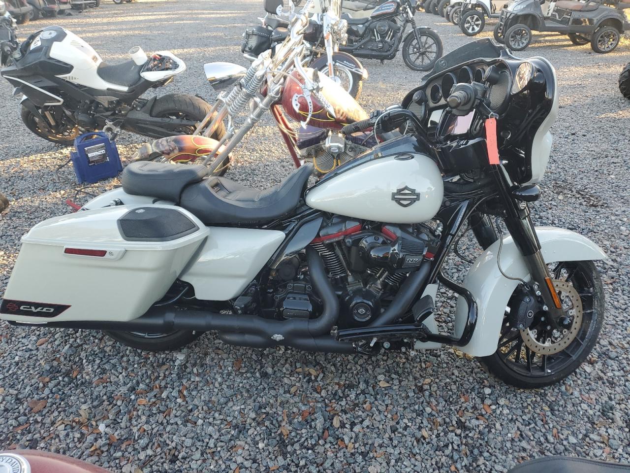  Salvage Harley-Davidson Flse