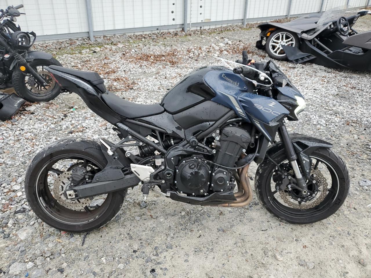 Kawasaki Z900 2022 ZR900FN