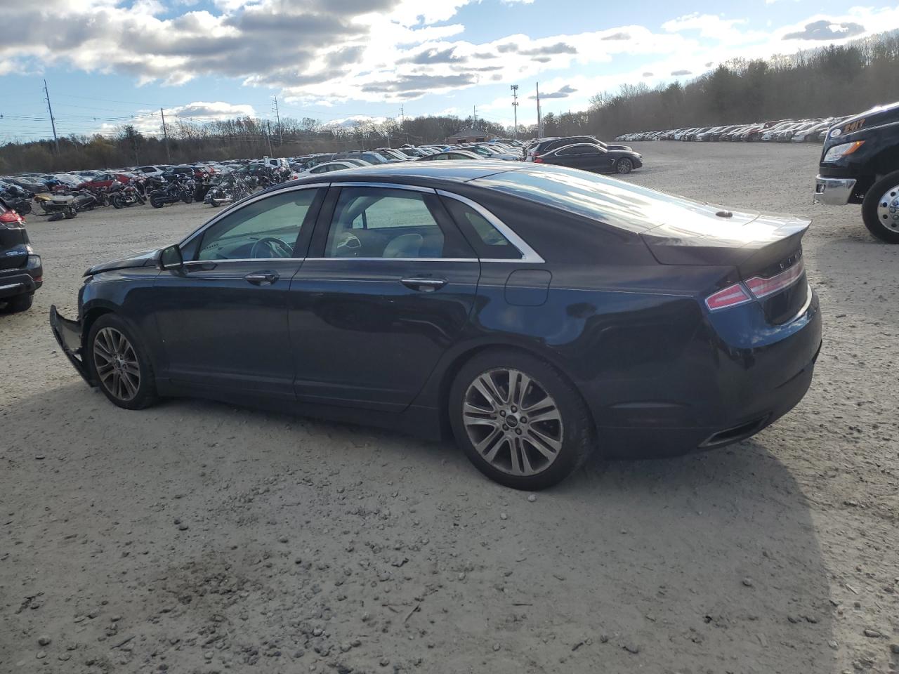 Lot #3052315585 2014 LINCOLN MKZ