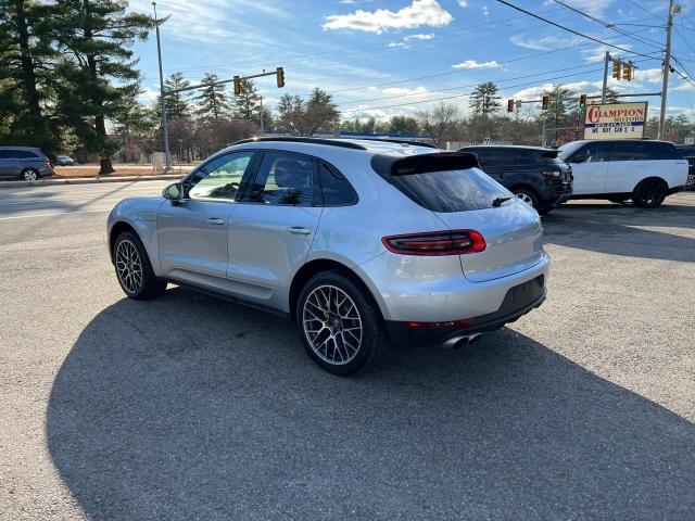 VIN WP1AB2A57JLB32997 2018 PORSCHE MACAN no.3