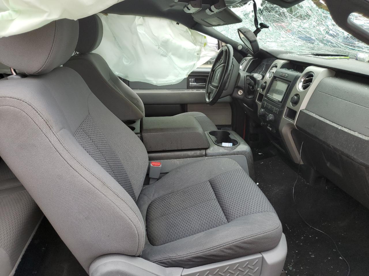 FORD F-150 SUPER CAB