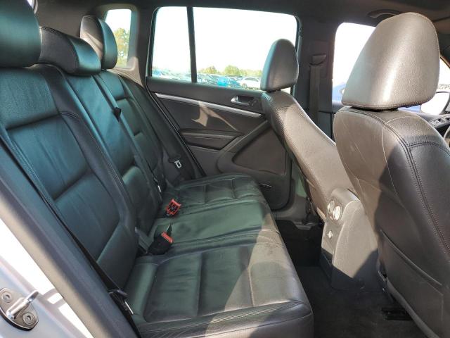 2017 VOLKSWAGEN TIGUAN HIG WVGLV7AX4HK006852