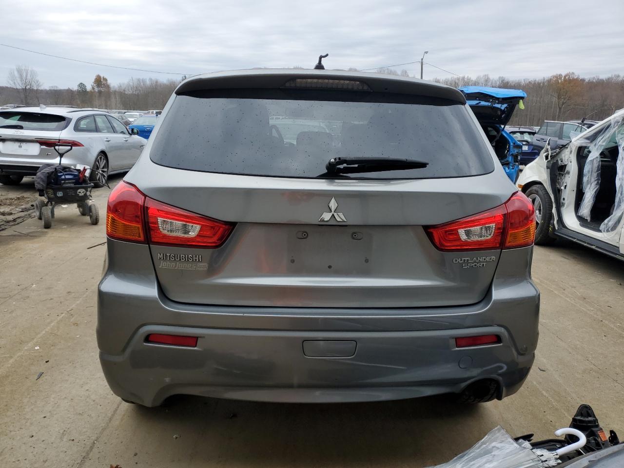 Lot #3025820315 2011 MITSUBISHI OUTLANDER