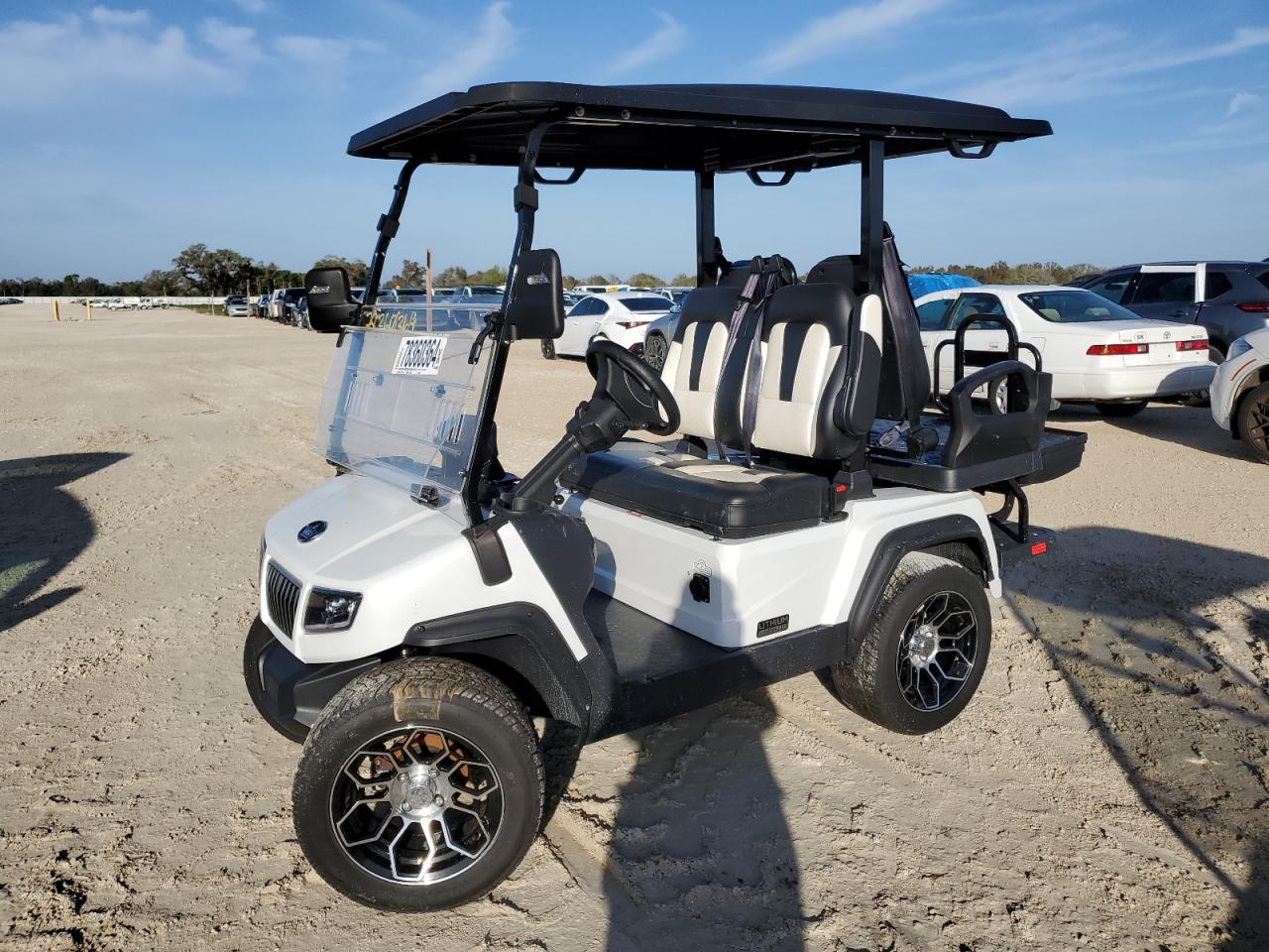 Lot #3046750754 2024 HDKP GOLF CART