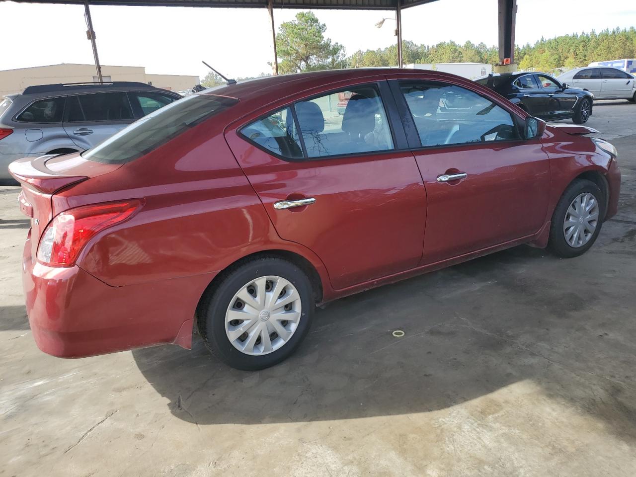 Lot #3024393541 2018 NISSAN VERSA S