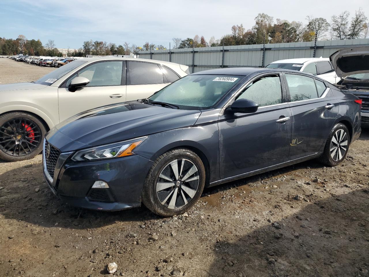  Salvage Nissan Altima